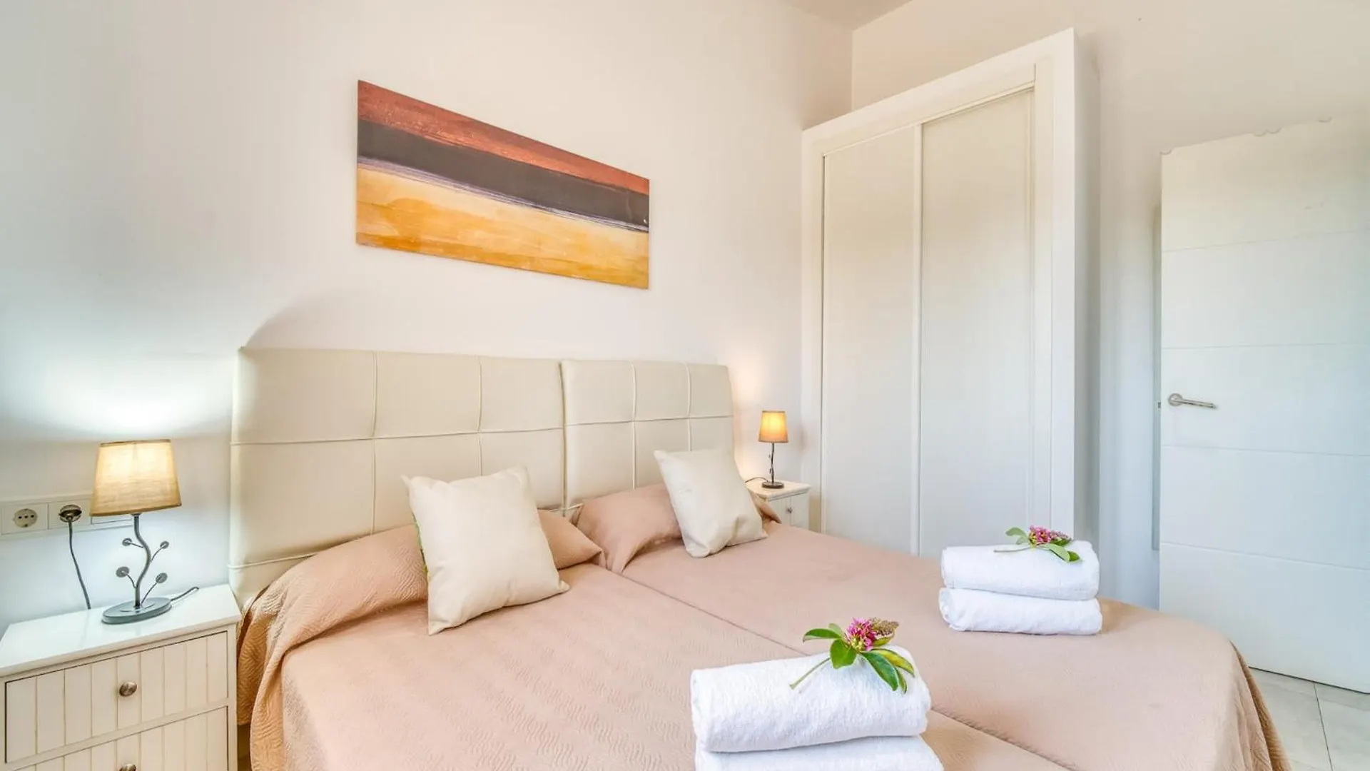 Holiday home 2-Bedroom Country House In Buger